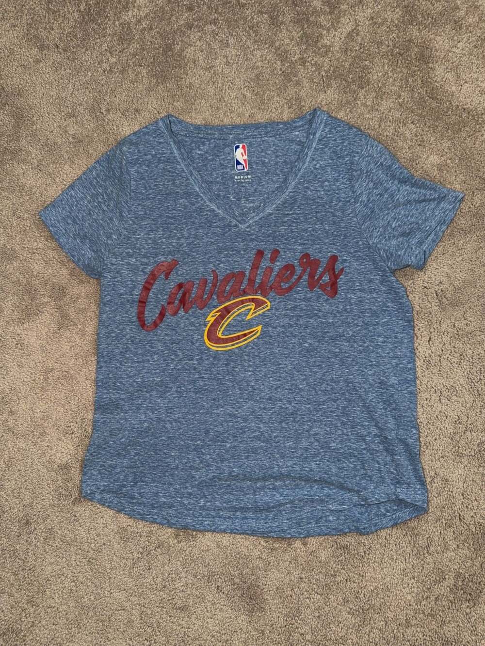 NBA Cleveland Cavaliers Women's V-Neck T-Shirt Blue Heather Size Medium